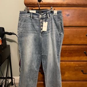 Judy blue jean capris, NWT, 18W